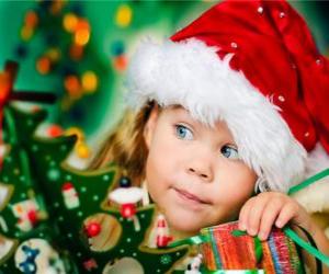 Puzzle Κορίτσι προετοιμασία των διακοπών των Χριστουγέννων